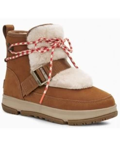 UGG Women's Classic Weather Hiking Boots - Soft Toe